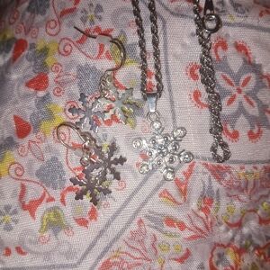 Silver Snowflake Jewelry Set